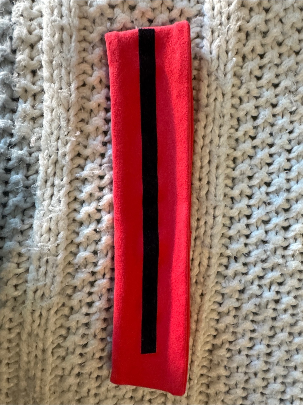 lululemon athletica Women’s bright red stretch workout headband - Picture 4 of 6